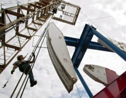 Цены на нефть снижаются на статданных из США