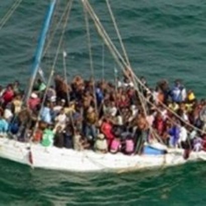 Հունաստանի ափերին փախստականներ տեղափոխող նավ է խորտակվել