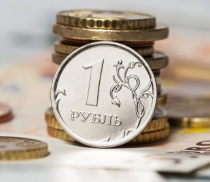 Рубль стремительно дорожает, евро упал ниже 55 руб