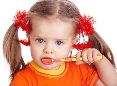 «Կողմ չեմ ատամի մանկական մածուկներին». ատամնաբույժը` փոքրիկի ատամների խնամքի մասին