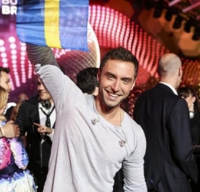 Победитель «Евровидения» посвятил песню жертвам школьных хулиганов