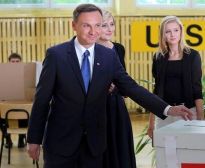 Прогноз: Анджей Дуда побеждает на президентских выборах в Польше