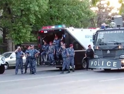 Ոստիկանությունը նոր զրահատեխնիկա է մտցնում Երևան և փակում մայրաքաղաք մտնող ճանապարհները