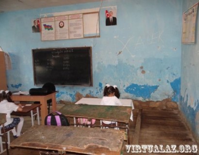 Ադրբեջանի աղքատ շրջաններից մեկի բնակիչները հրաժարվում են երեխաներին դպրոց ուղարկել