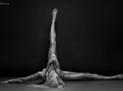 Կանացի մարմնի գեղեցիկ մերկությունը՝ Անտոն Բելովոդչենկոյի ստեղծագործություններում