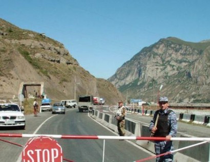 Կազբեկ-Վերին Լարս անցակետում արգելվում է թուրքական պետհամարանիշներով ավտոմեքենաների մուտքը Ռուսաստան