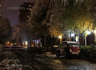 First snow in Yerevan. 11 photo