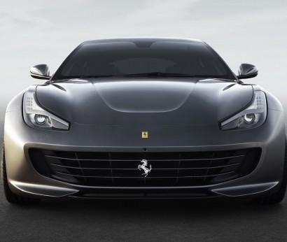 Компания Ferrari переименовала спорткар FF