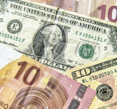 ՀՀ բանկերում դոլարն ու եվրոն աճում են, ռուբլին` թուլանում