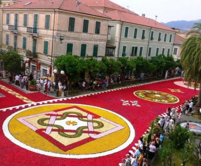 Цветочные ковры фестиваля Инфиората