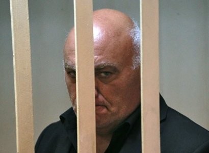Бизнесмен, захвативший заложников в московском банке, прекратил голодовку