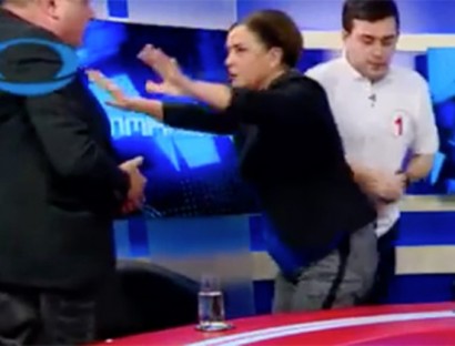 Грузинские политики закидали друг друга стаканами в телеэфире