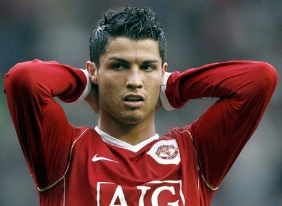 Гари Невилл: Роналду подвергался издевкам в «Манчестер Юнайтед»