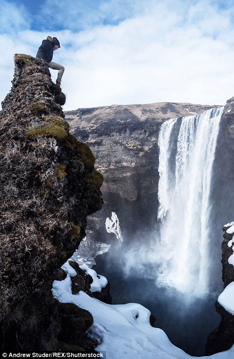 Водопад Скоугафосс в Исландии.