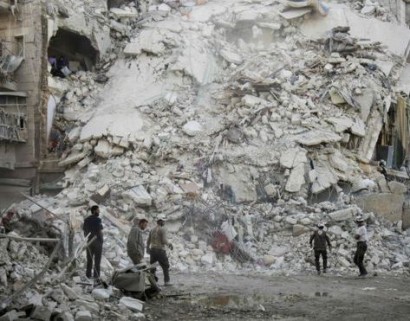 Волонтеры: в Алеппо при авианалете погибла семья из 14 человек