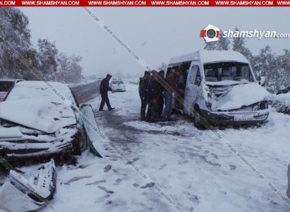 Трагическая авария на автотрассе Ереван-Севан. Столкнулись студенческий автобус и Opel