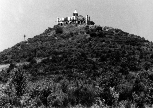 Շավնաբադի վանքն արևելքից (լուս.` 1960-ական թթ., Ս. Ավչյանի հավաքածու)