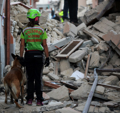 Землетрясение в Италии: пострадали около 10 человек