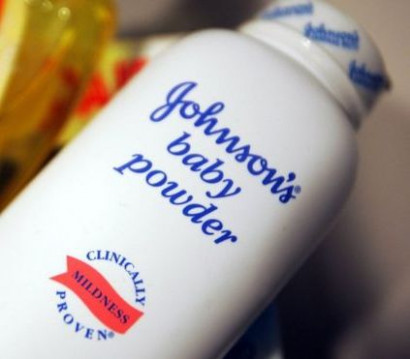 Johnson & Johnson проиграла третий иск о "канцерогенной" детской присыпке