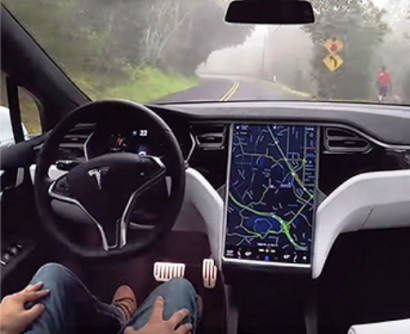 Tesla показала работу нового автопилота на видео