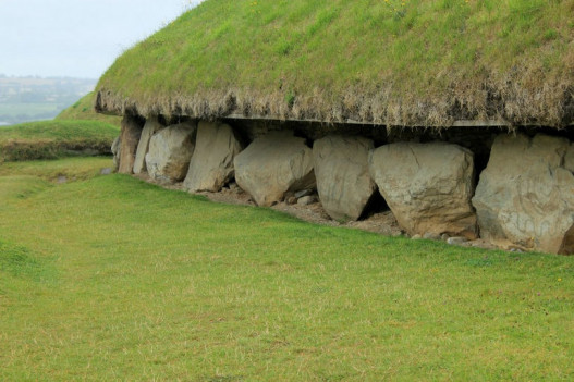Բրու-նա-Բոյն. աշխարհի ամենահին դամբարանները
