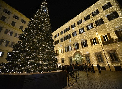 Valentino-ն Հռոմին Սուրբ ծննդյան տոնածառ է նվիրել