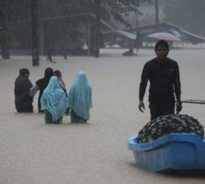 Не менее 14 человек погибли в результате наводнения в Таиланде