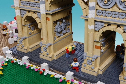 Колизей из кубиков Lego