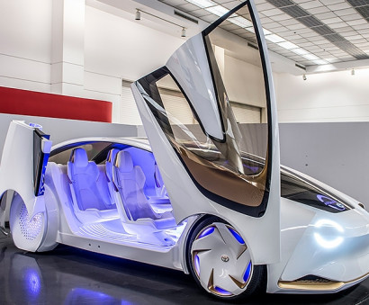 Автомобиль из 2030-го: дисплеи вместо стекол и ни одной кнопки