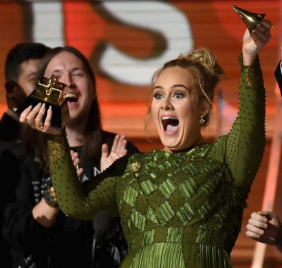 Adele refuses Grammy and then breaks award in half 'Mean Girls style' to give to Beyonce