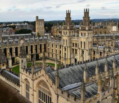 СМИ: Оксфорд откроет первый зарубежный филиал в Париже