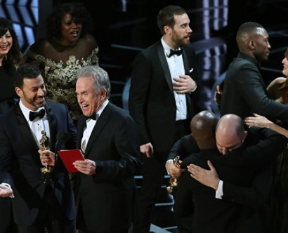 Организаторы объяснили, почему произошла ошибка на вручении "Оскара"