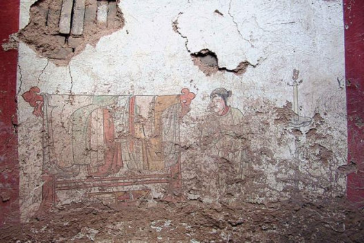 Ancient Tomb Decorated with Vibrant Murals Found in China