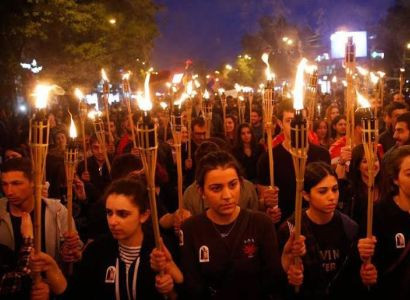 Ավանդական ջահերով երթ` նվիրված Հայոց ցեղասպանության զոհերի հիշատակին. ուղիղ միացում