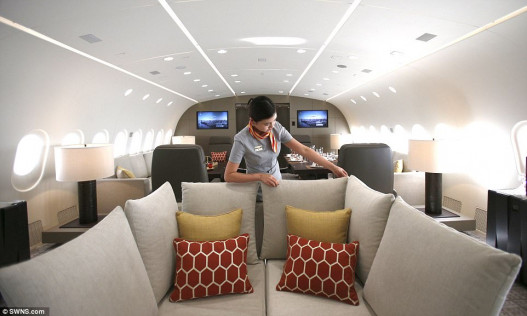 Dreamliner's flying penthouse available for rent at £20,000 an hour