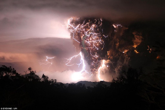 В 2008 году в Чили проснулся вулкан Чайтен, который не извергался несколько сотен лет.
