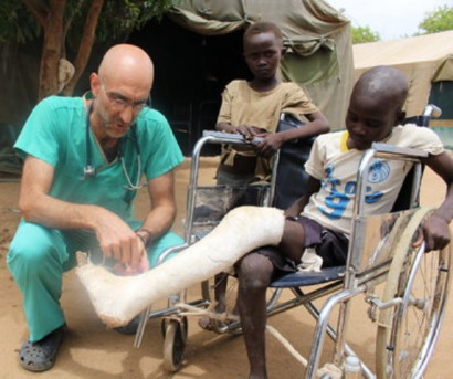 American doctor in Sudan awarded Aurora humanitarian prize