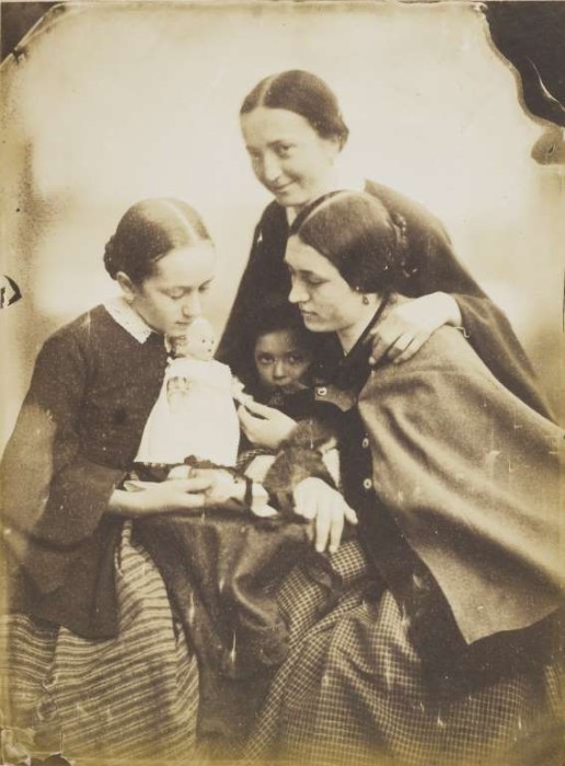 Мадам Frenet с дочерьми в 1855 году