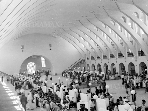 Երևանի Փակ շուկան 1952-ին