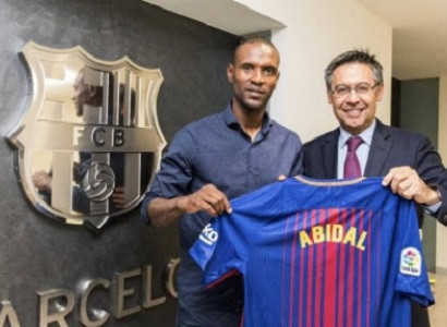 Бывший игрок «Барселоны» Абидаль стал новым послом клуба