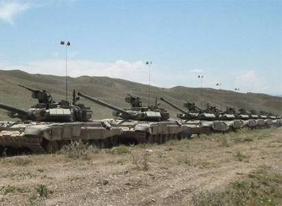 В Азербайджане стартуют широкомасштабные военные учения