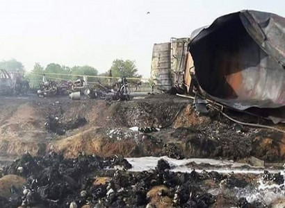 Overturned oil tanker explodes after Pakistan wreck, killing 148