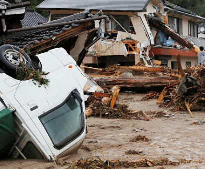 Число жертв наводнений на юго-западе Японии возросло до 16