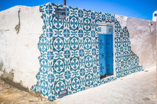 150 նկարիչներ Թունիսի անշուք քաղաքներից մեկը վերածել են պատկերասրահի՝ բաց երկնքի տակ