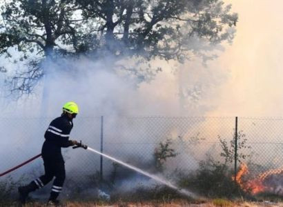 France wildfires force mass evacuation