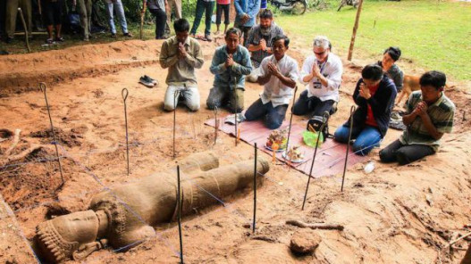 Մոտ 2 մետրանոց արձան է հայտնաբերվել Կամբոջայում
