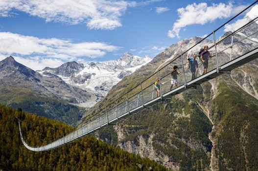 Շվեյցարիայում բացվել է աշխարհի ամենաերկար կախովի կամուրջը