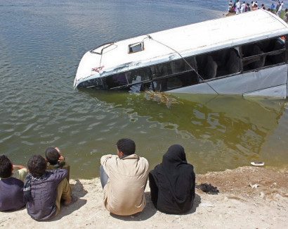 В ДТП с пассажирским автобусом в Египте погибло 14 человек