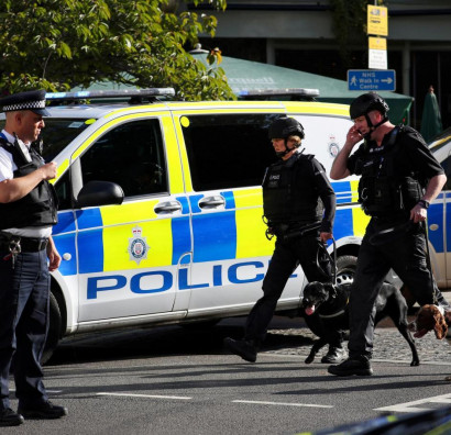 По делу о теракте в лондонском метро арестован 18-летний мужчина