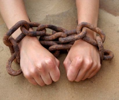 В мире около 40 миллионов человек стали жертвами рабства, выяснили в МОТ
